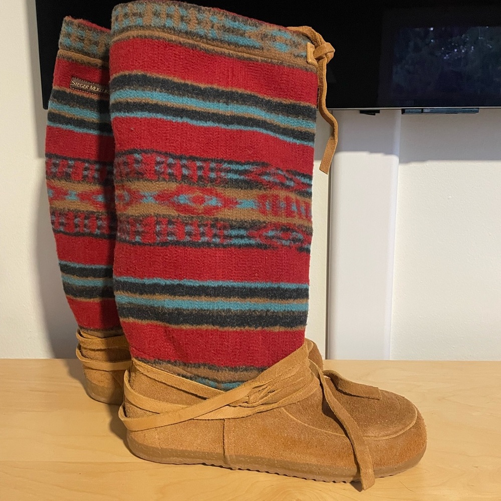 Steger blanket top Mukluks women’s 10 NEW